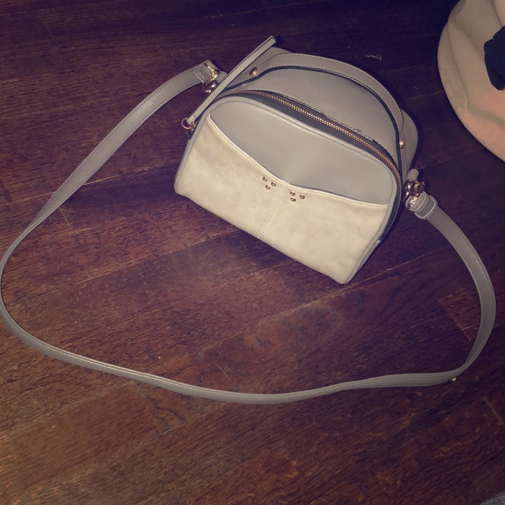 Poverty Flats adorable handbag/crossbody